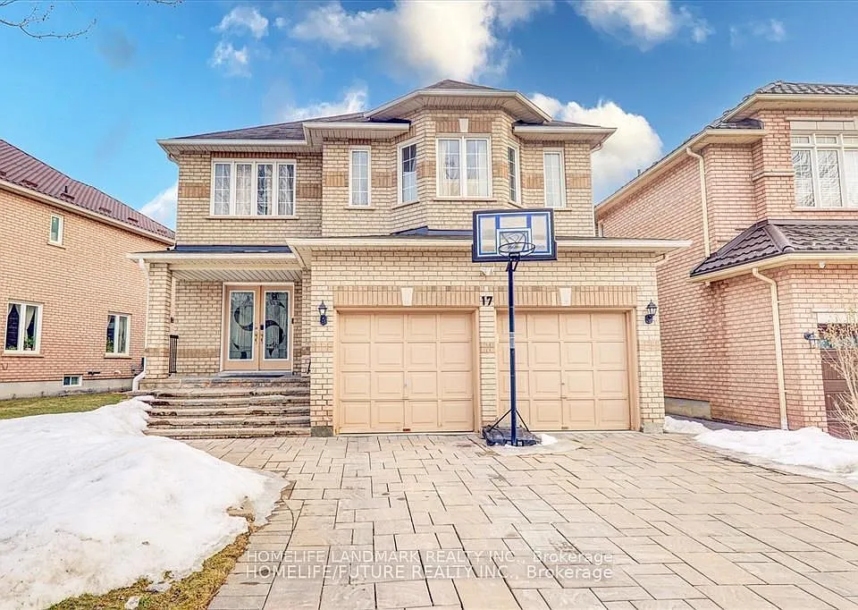17 Ferncliffe Cres #BASEMENT