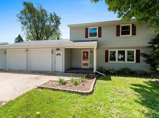 1405 Cormier Rd, Green Bay, WI 54313