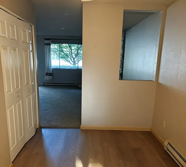 1066 Eleanor Ave — Photo 6