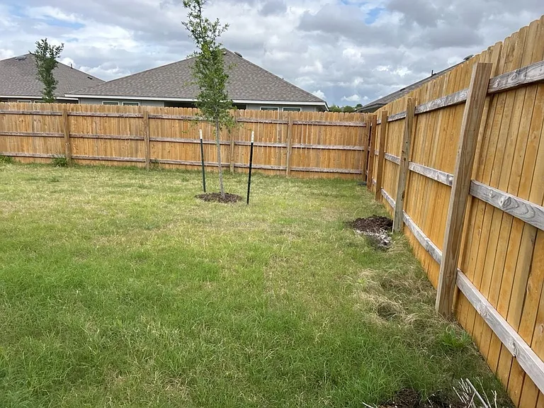 1319 Iron Horse Dr — Photo 21