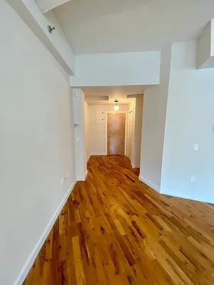 Rented by City Connections Realty | media 15