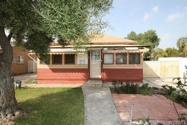 1st image of 1913 E Cypress St