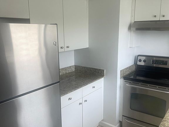 Kitchen Unit 10