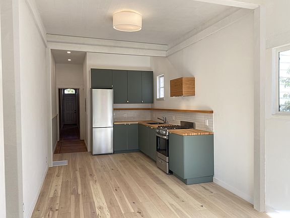 2nd image of 2645 Bryant St #2645