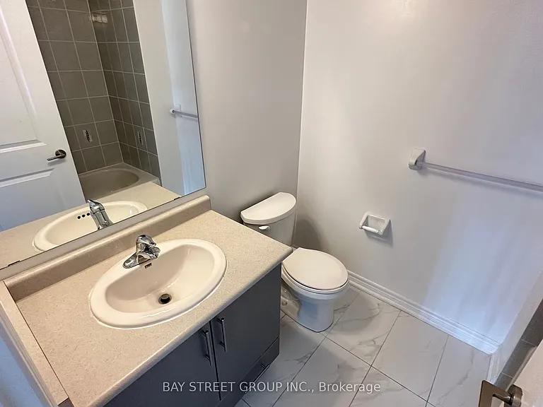 2333 Sawgrass Dr #305 — Photo 9