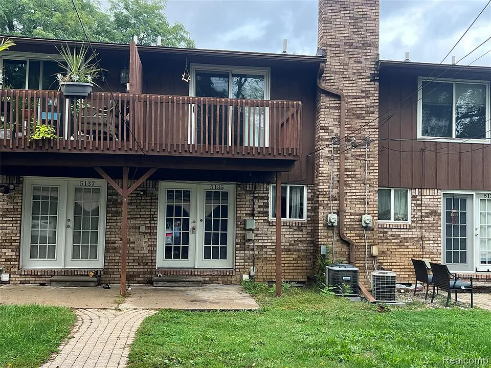 5137 Cass Elizabeth Rd