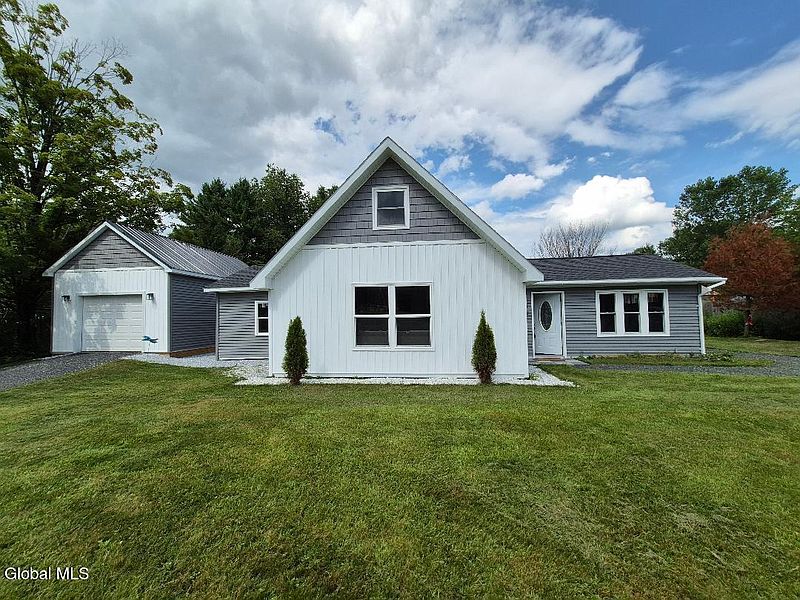 3rd image of 36 Brookside Acres Lane