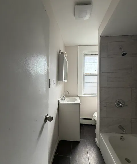 221 S 7th St #2 — Photo 6