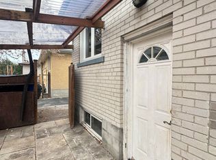 427 Crosby Ave #BASEMENT, Richmond Hill, ON L4C 2R9