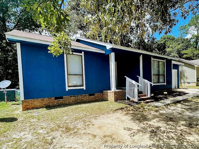 3 bed, 2.0 bath, 1079 sqft, $1,575 — Photo 3
