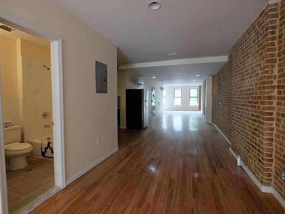 4th image of 434 Lenox Ave APT 1