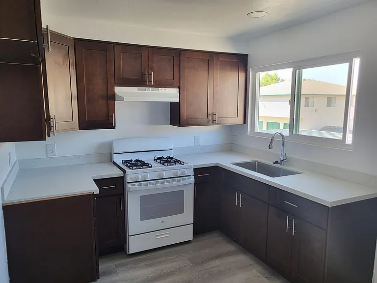 501 Courier Ave #D — Photo 1