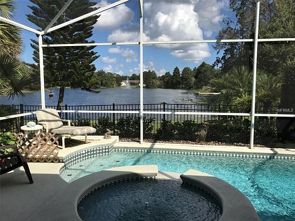 2nd image of 1023 Willa Lake Cir