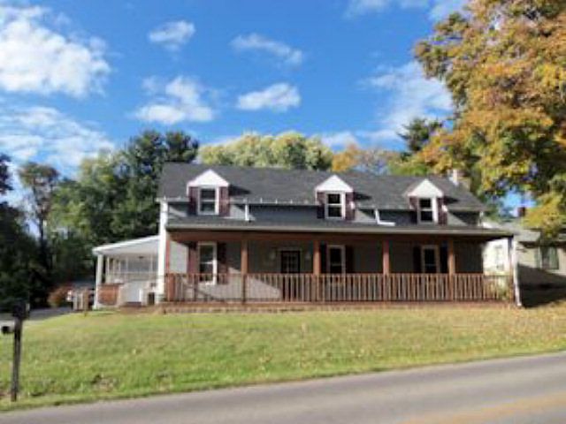 2nd image of 560 Belleview Ave