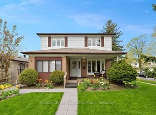 8 Midcroft Dr, Toronto, ON M1S 1X1