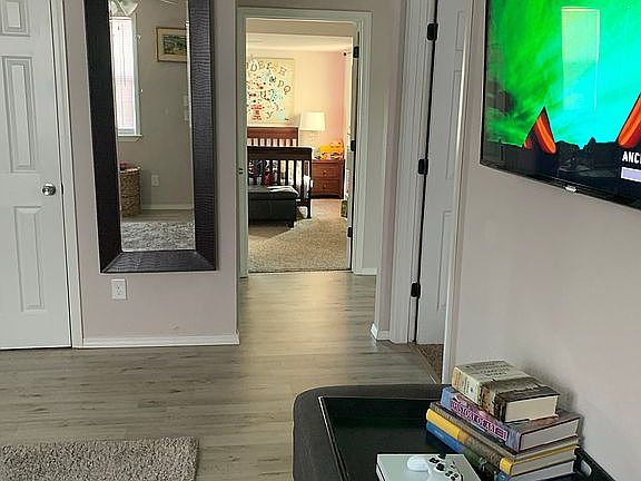 Living room  right