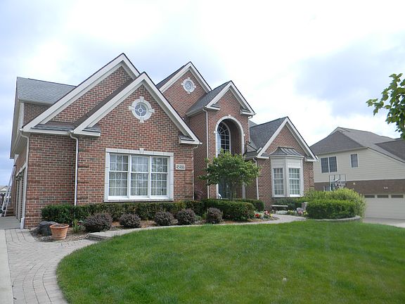3rd image of 45486 Pebble Beach Ct