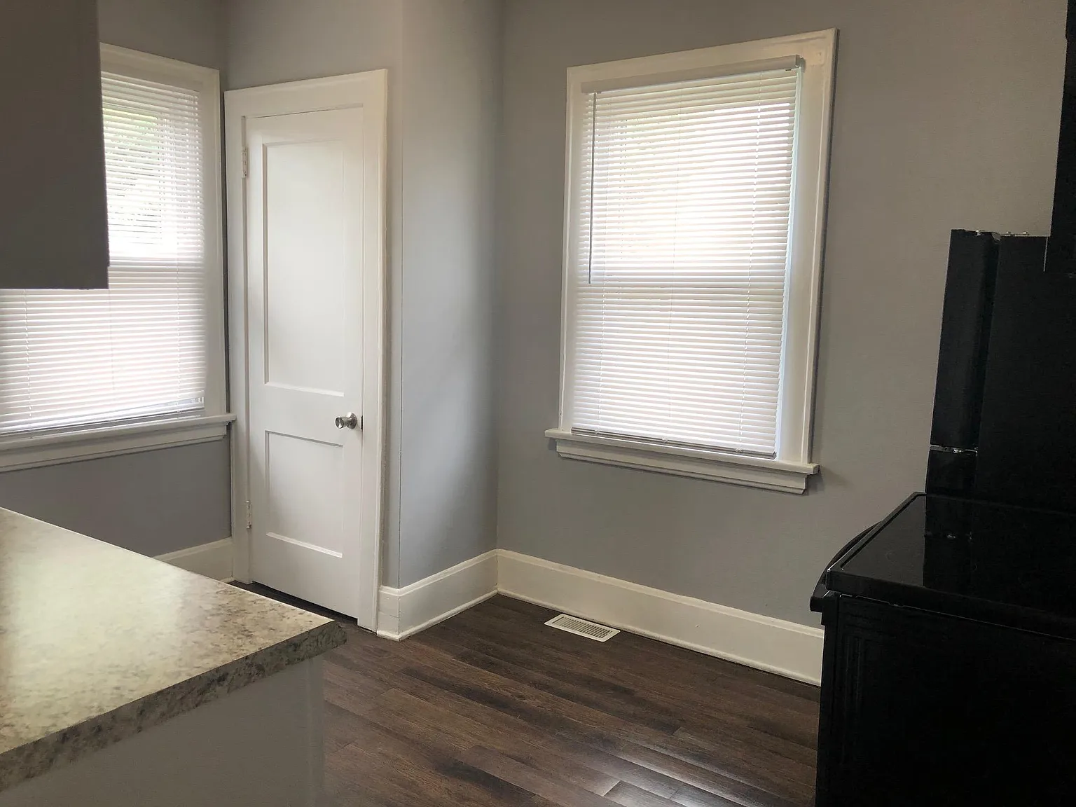 1 bed, 700 sqft, $1,059 — Photo 4
