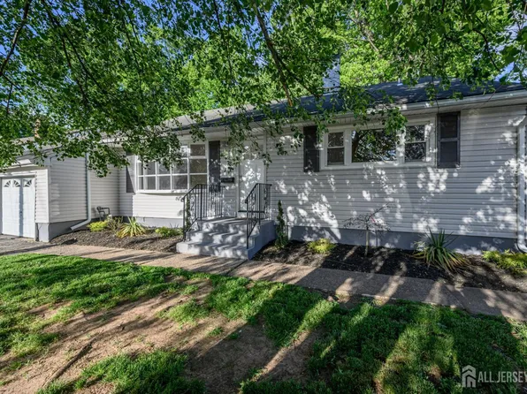 56 Drake Pl, Colonia, NJ 07067