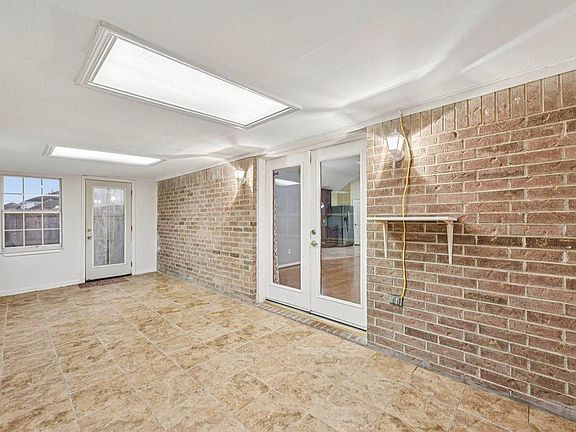 5th image of 15114 Magnoliabough Pl