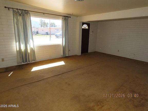 4th image of 233 W BERRIDGE Drive