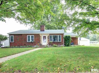 1311 Grandview Dr, Clinton, IA 52732