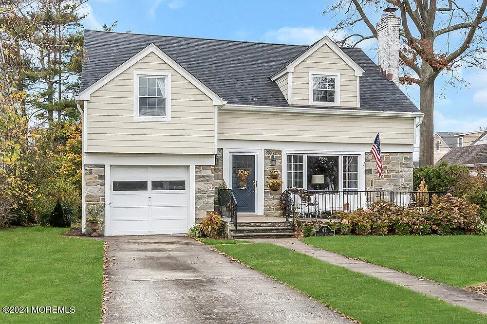 4 bed, 2.5 bath, 1615 sqft, $4,000 — Photo 1