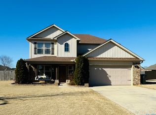 214 Briar Crest Rd, New Market, AL 35761