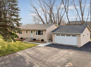 319 Walnut Ave SW, Saint Michael, MN 55376