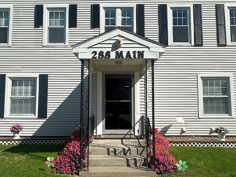 288 Main St #3A — Photo 1