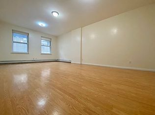 36 Market St #2, New York, NY 10002