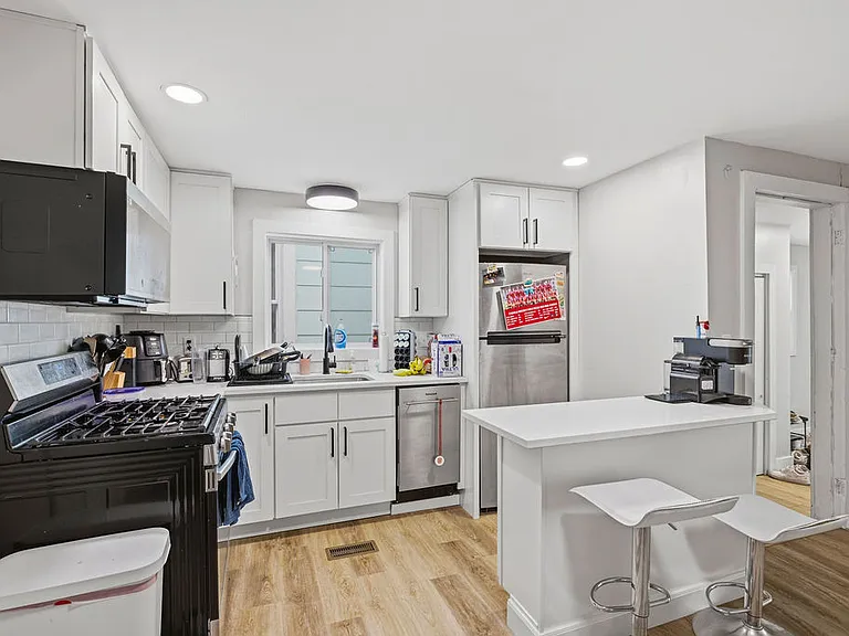 647 Prospect Ave #1 — Photo 4