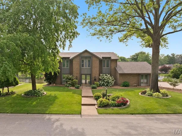 26 Ravenwood Cir, O'Fallon, IL 62269