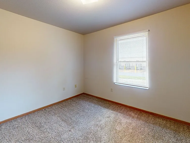 1407 S State St — Photo 29