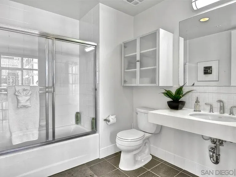 350 W Ash St W #804 — Photo 13