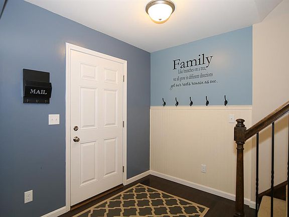 3rd image of 3038 Silverbell Way