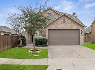 2901 Hobby Dr, Forney, TX 75126