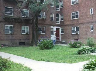 21005 43rd Ave APT 1A, Bayside, NY 11361
