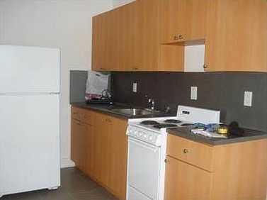 3rd image of 11520 NE 6th Ave APT 1