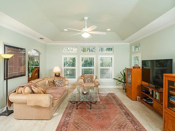 2nd image of 264 Seloy Dr