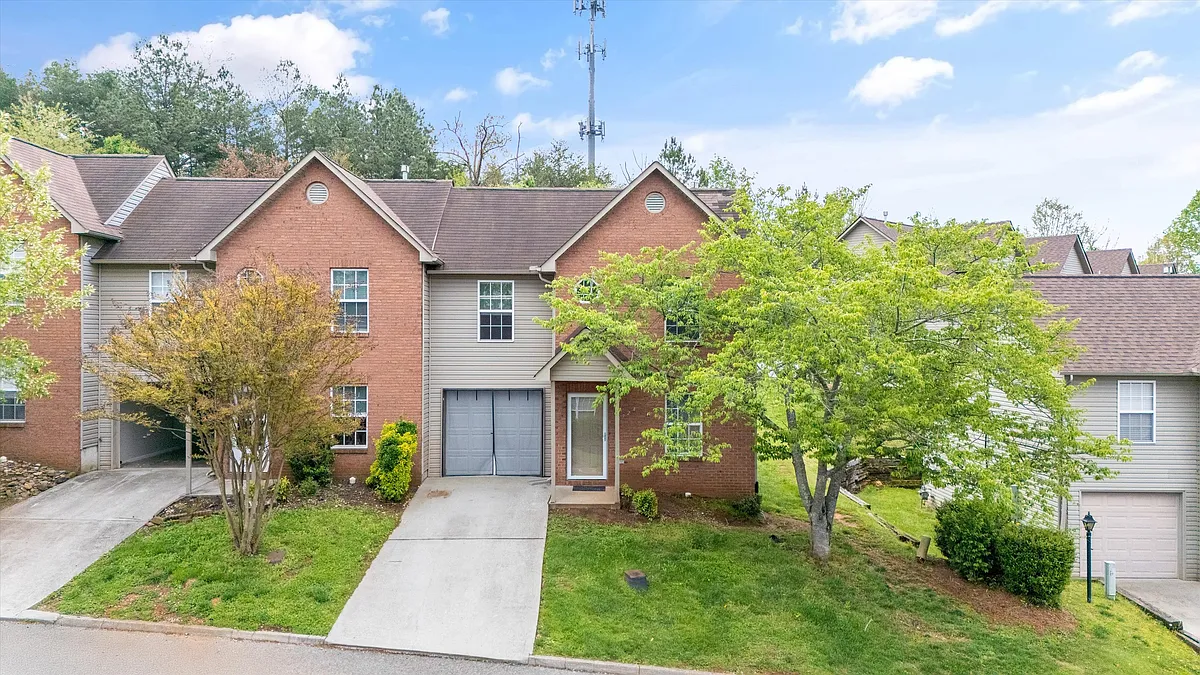 Building Photo - 926 Glendower Way