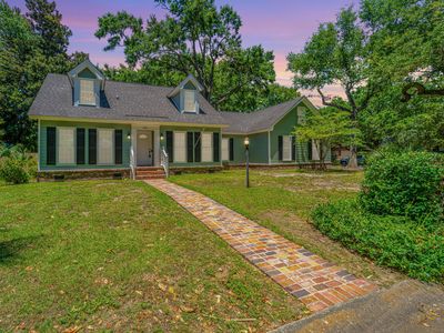 954 Harbortowne Rd, Charleston, SC, 29412