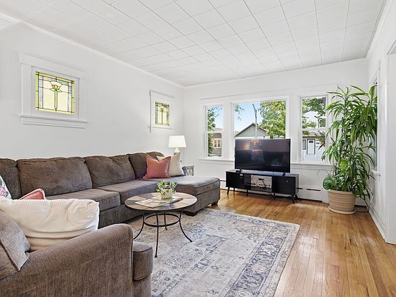 5th image of 1012 Ferdinand Ave