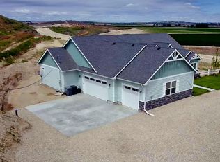 9279 Rolling Hills Ct, Nampa, ID 83686