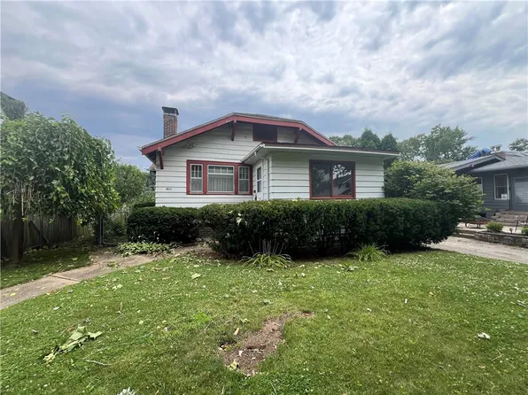 4611 Boulevard Pl, Des Moines, IA 50311