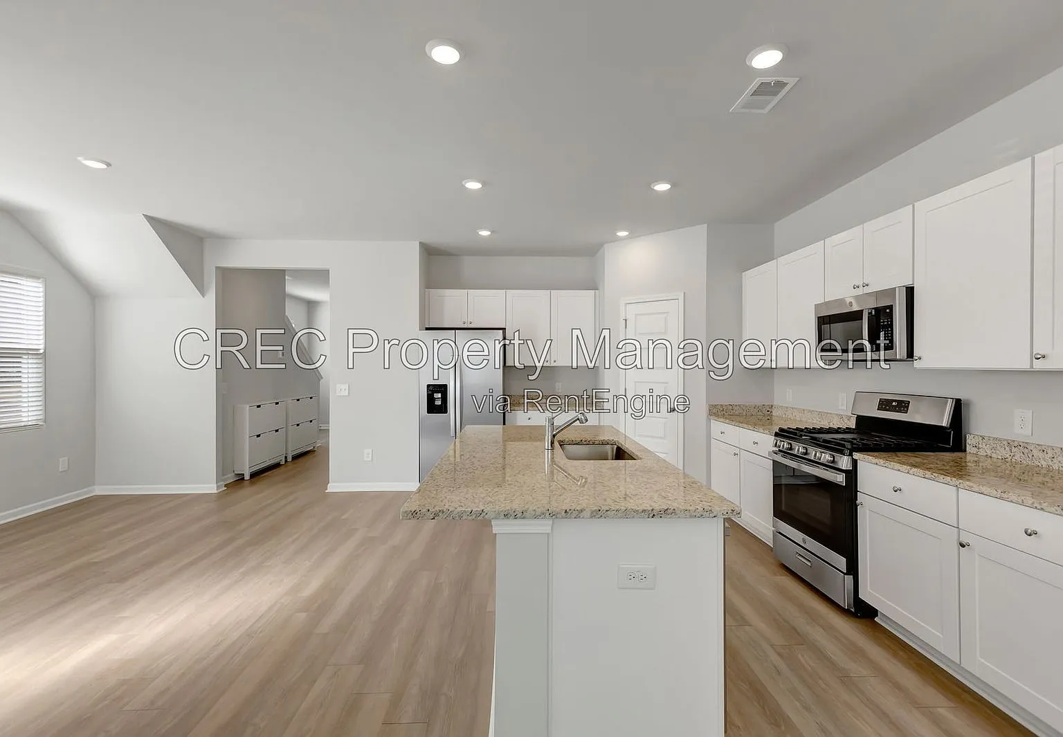 4 bed, 3.0 bath, 2226 sqft, $2,325 — Photo 1