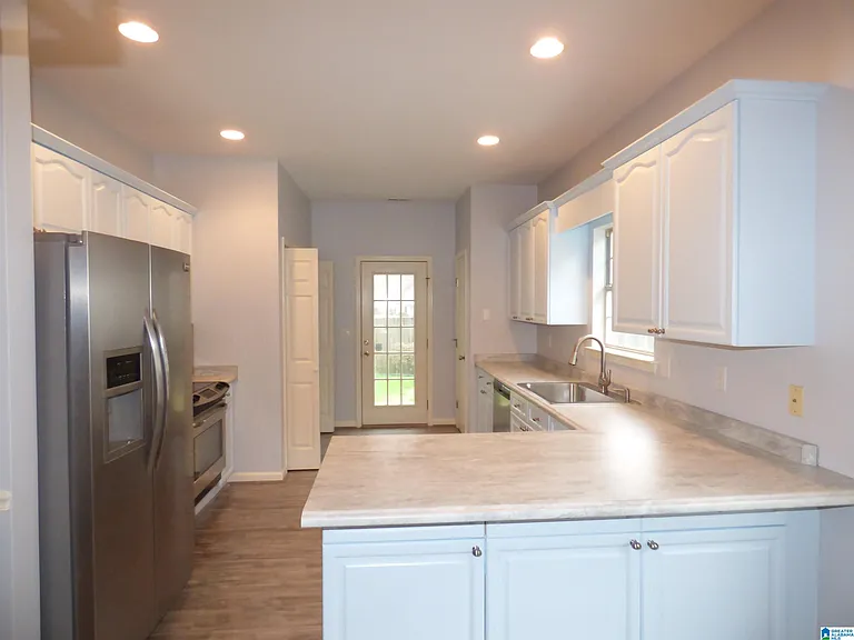 9014 Brookline Ln — Photo 4
