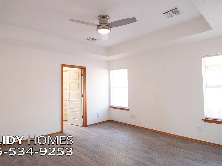 5004 SE 52nd St — Photo 18