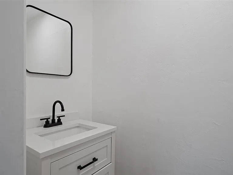 4510 NW 49th Dr — Photo 21