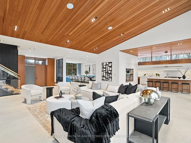 58 Timberlane Dr — Photo 7
